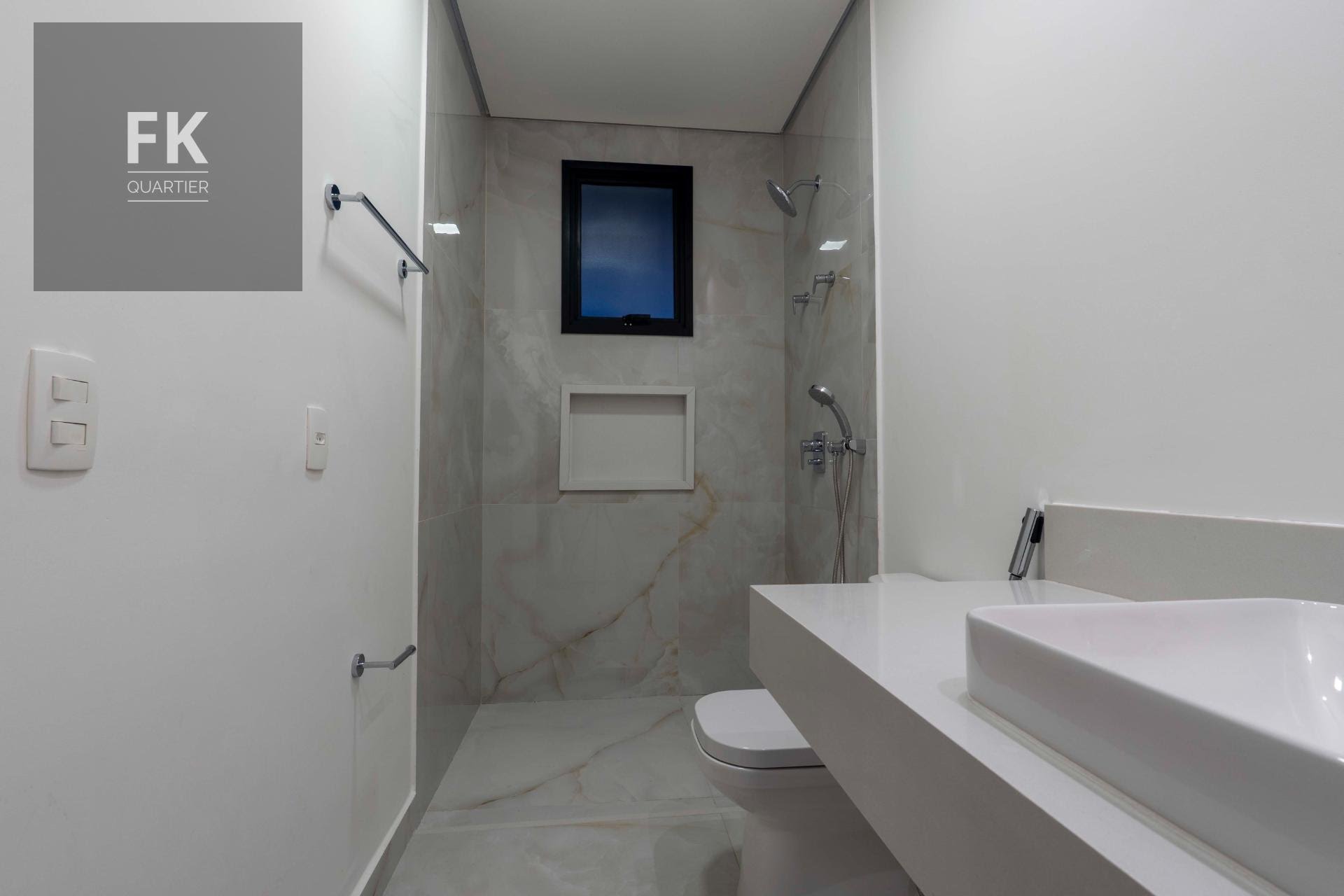 Casa à venda com 5 quartos, 5 suítes, 6 vagas e 620m² no Alphaville, Santana de Parnaíba (SP) — foto 25 de 30