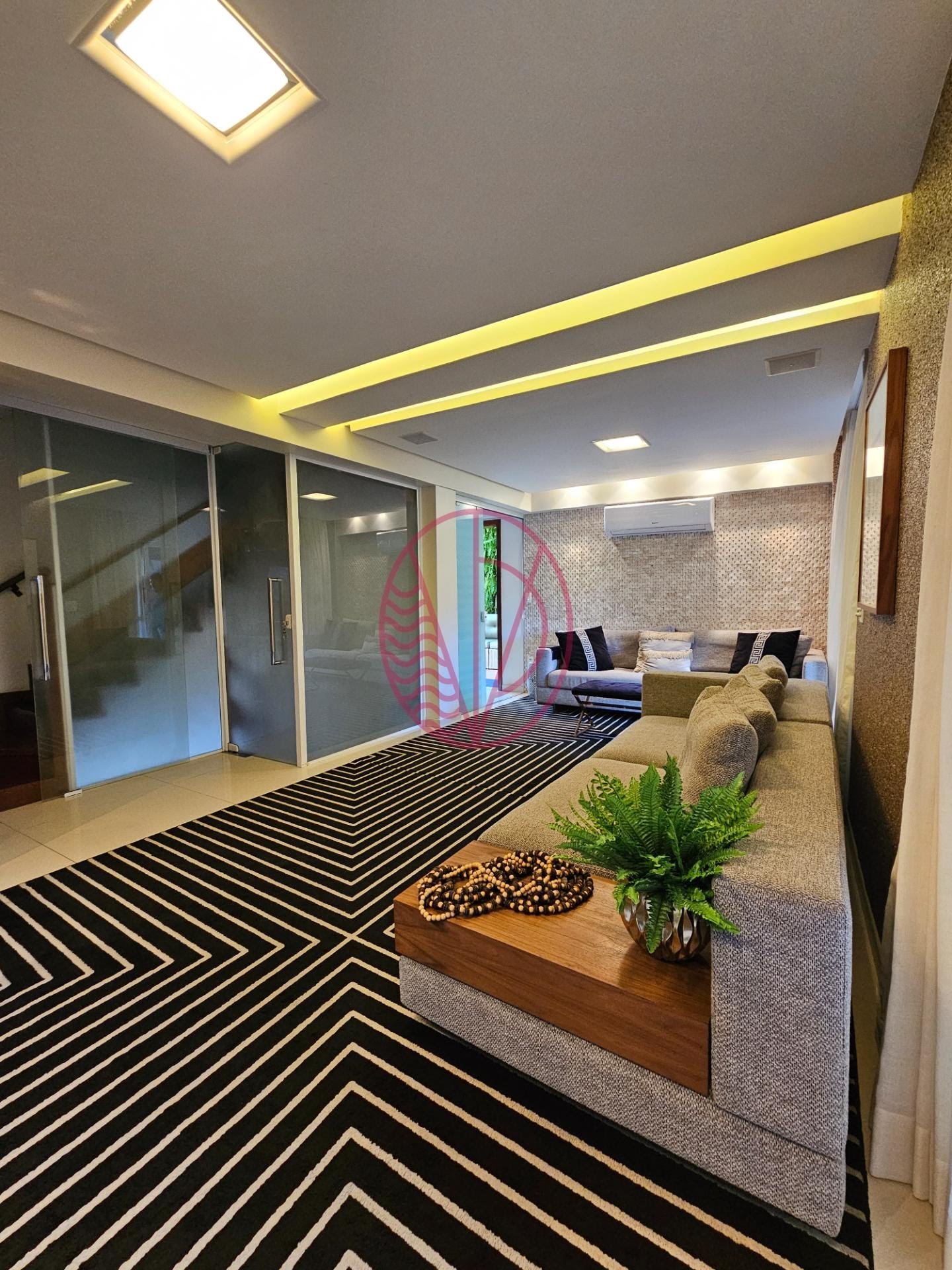 Casa à venda com 4 quartos, 4 suítes, 4 vagas e 300m² no Pituaçu, Salvador (BA) — foto 7 de 30