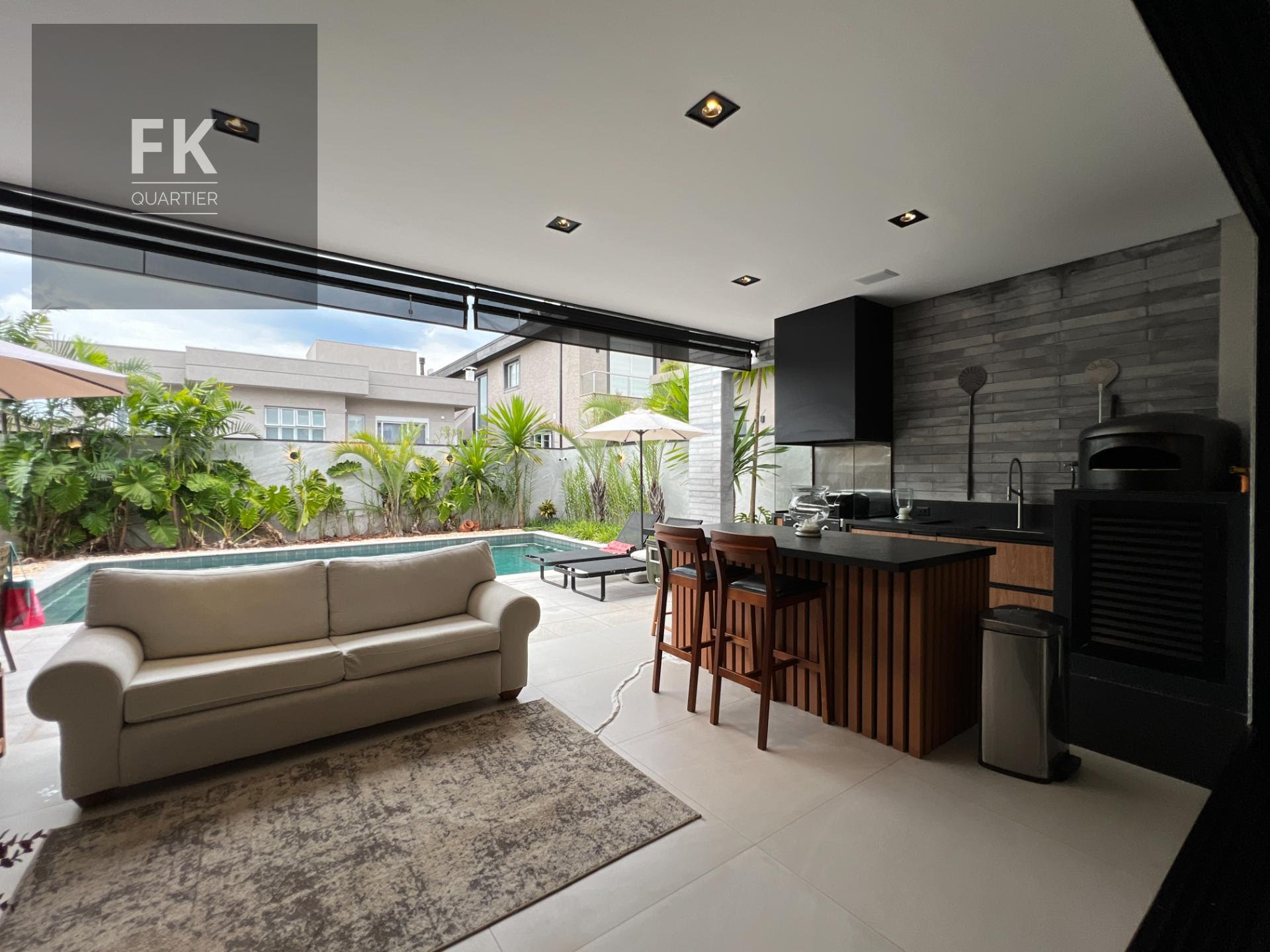 Casa à venda com 3 quartos, 3 suítes, 4 vagas e 382m² no Cidade Tamboré, Santana de Parnaíba (SP) — foto 17 de 30