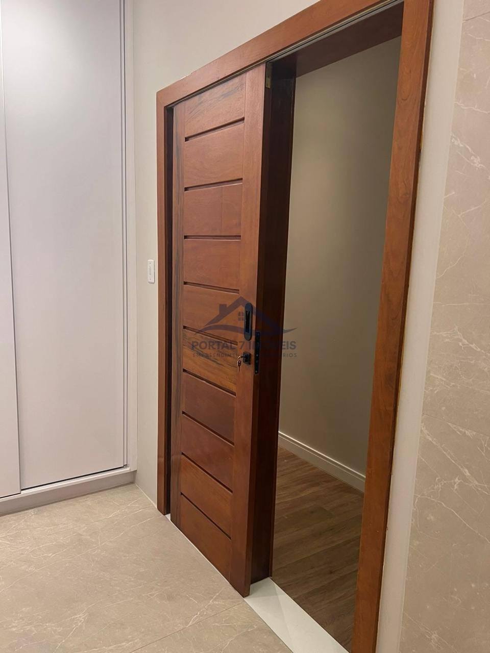 Casa à venda com 3 quartos, 1 suíte, 4 vagas e 180m² no Flórida, Sete Lagoas (MG) — foto 18 de 30