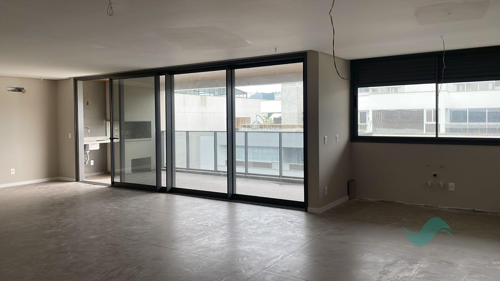 Cobertura à venda com 3 quartos, 3 suítes, 2 vagas e 220m² no Jurerê, Florianópolis (SC) — foto 12 de 20