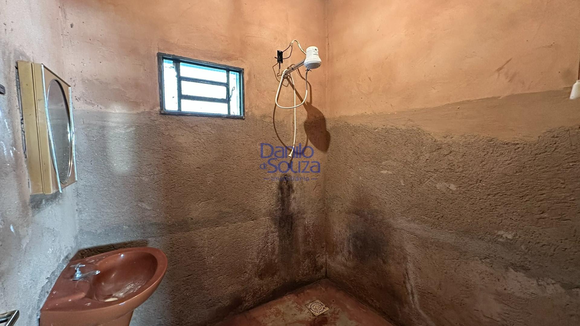 Casa à venda com 2 quartos, 1 banheiro, 1 vaga e 250m² no São Domingos, Araxá (MG) — foto 9 de 11