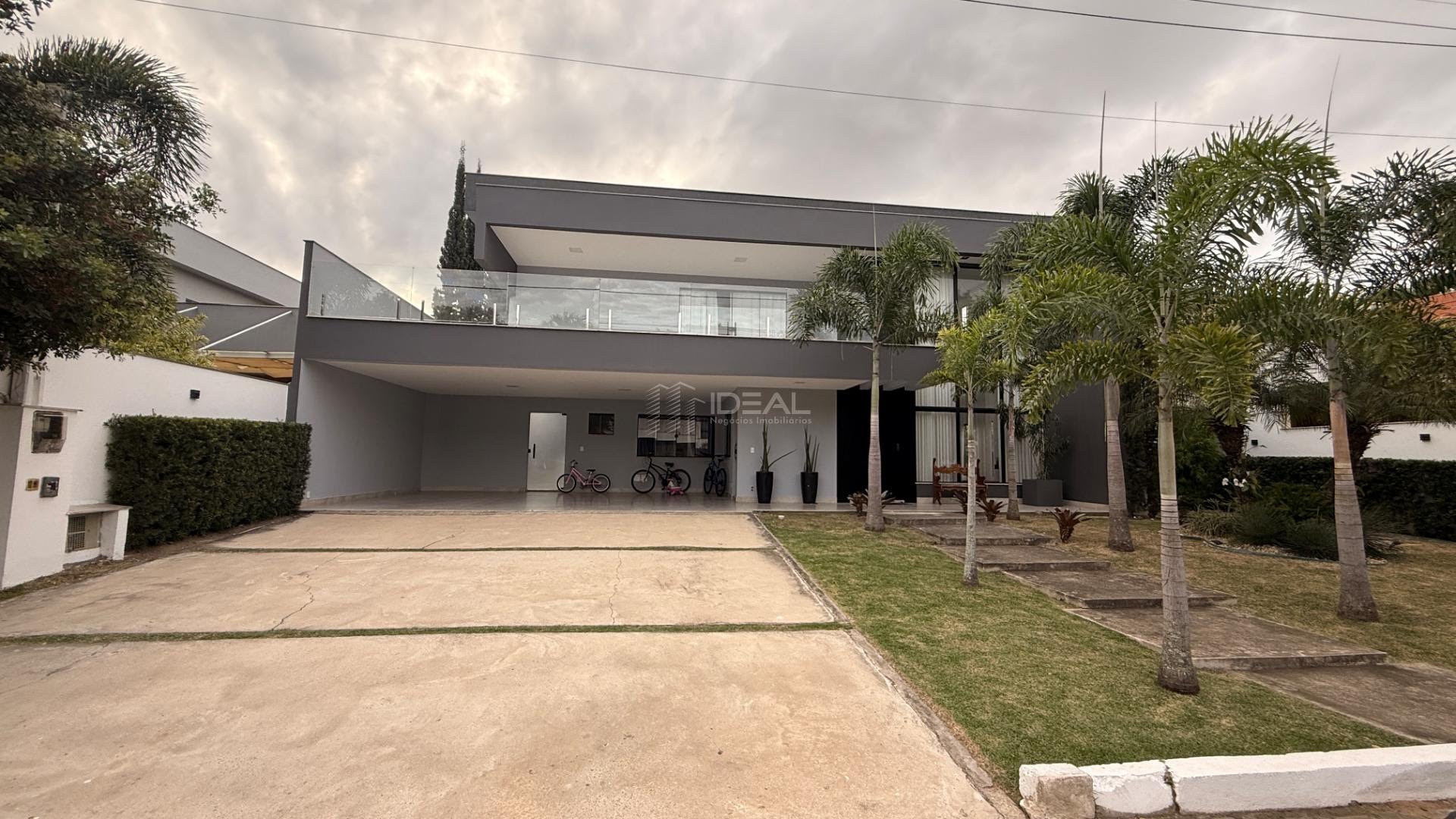 Casa à venda com 5 quartos, 5 suítes, 4 vagas e 400m² no Parque Rodoviario, Campos dos Goytacazes (RJ) — foto 2 de 30