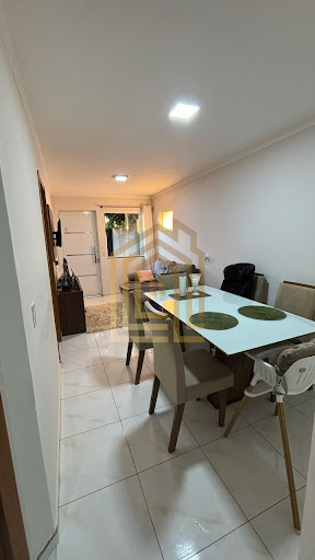 Casa à Venda em 14 de Novembro, Cascavel - 2 Dormitórios