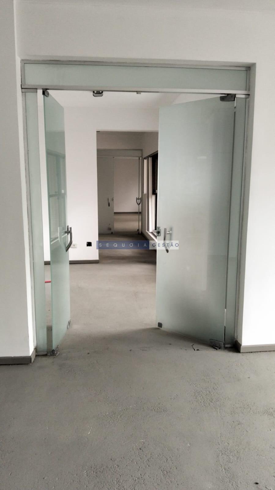 Comercial à venda com 3 banheiros e 123m² no Centro, Curitiba (PR) — foto 16 de 27
