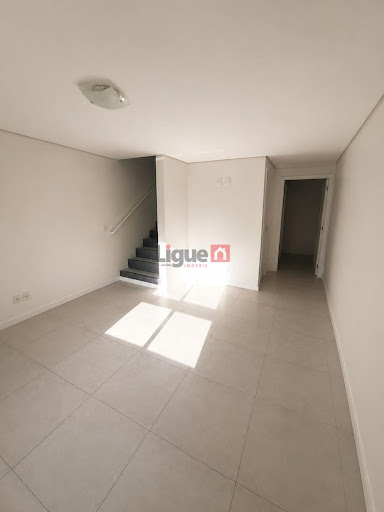 Sobrado à venda no Desvio Rizzo, Caxias do Sul | 71m²