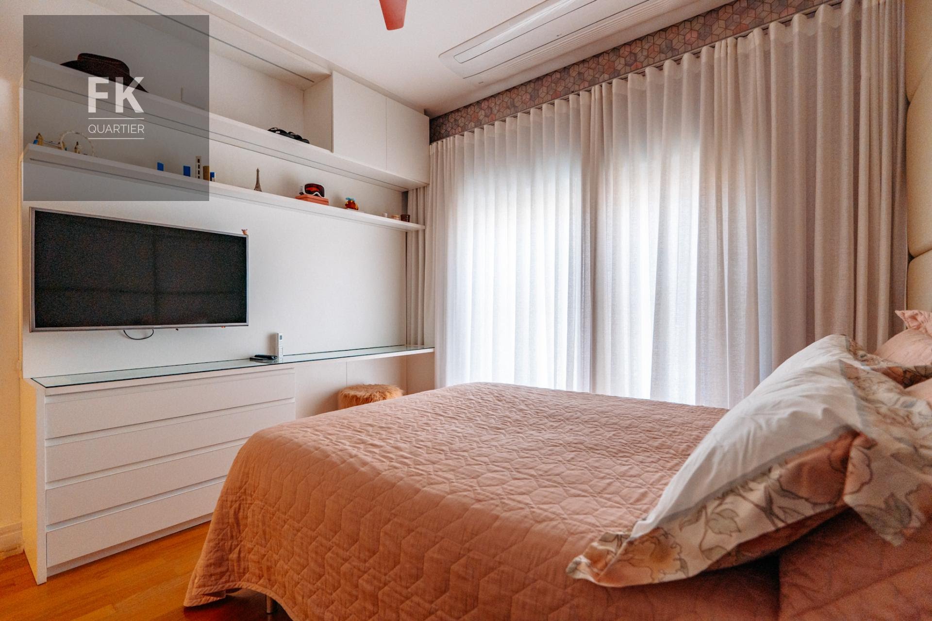 Casa à venda com 4 quartos, 4 suítes, 4 vagas e 420m² no Tamboré, Santana de Parnaíba (SP) — foto 21 de 26