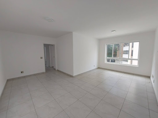 Alugue Apartamento com 3 Dormitórios, 1 Suíte, 1 Vaga e com 157M² em Paraiso