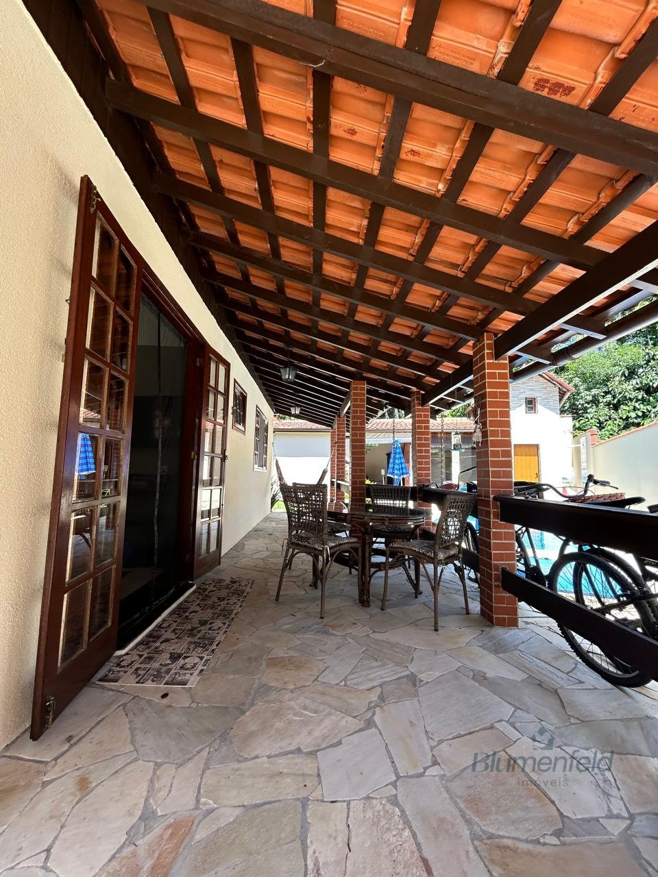 Casa à venda com 5 quartos, 2 banheiros, 4 vagas e 200m² no Guaratuba, Bertioga (SP) — foto 22 de 23