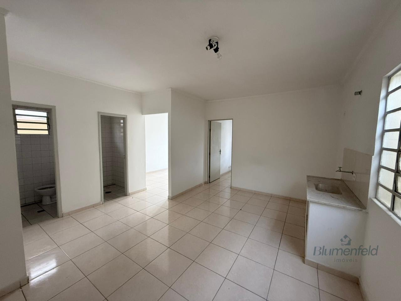 Casa para alugar com 4 quartos, 2 banheiros, 8 vagas e 150m² no Jardim Rincão, Arujá (SP) — foto 4 de 14