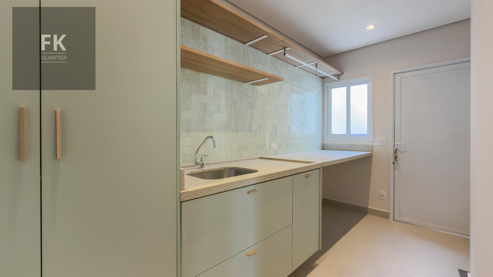 Casa à venda com 4 quartos, 4 suítes, 4 vagas e 360m² no Alphaville, Santana de Parnaíba (SP) — foto 14 de 30