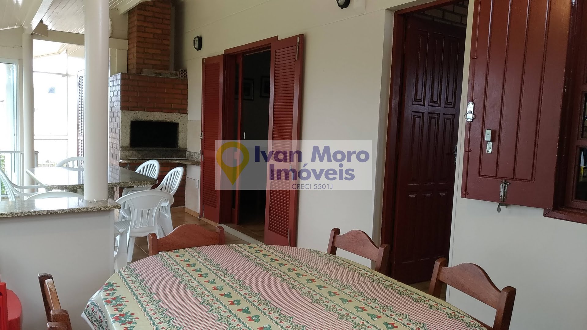 Casa para alugar com 4 quartos, 1 suíte, 4 vagas e 200m² no Daniela, Florianópolis (SC) — foto 12 de 30