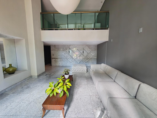 Compre Apartamento alto padrão reformado com 3 suítes,  3 vagas e com 204m² na Jaqueira. Agende Visita com Leicam Maciel