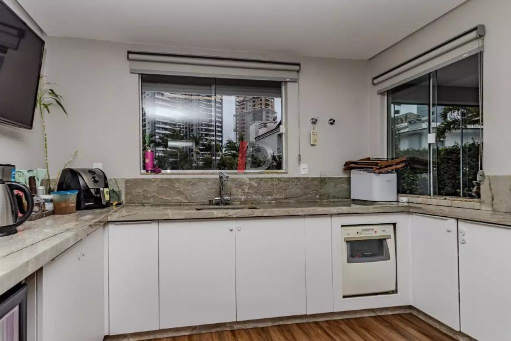 Casa, 3 quartos, 275 m² - Foto 6