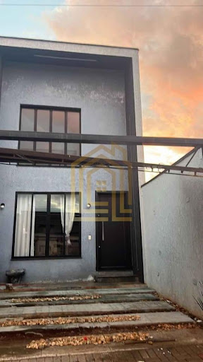 Sobrado em Brasmadeira, Cascavel, 2 Dormitórios | Venda