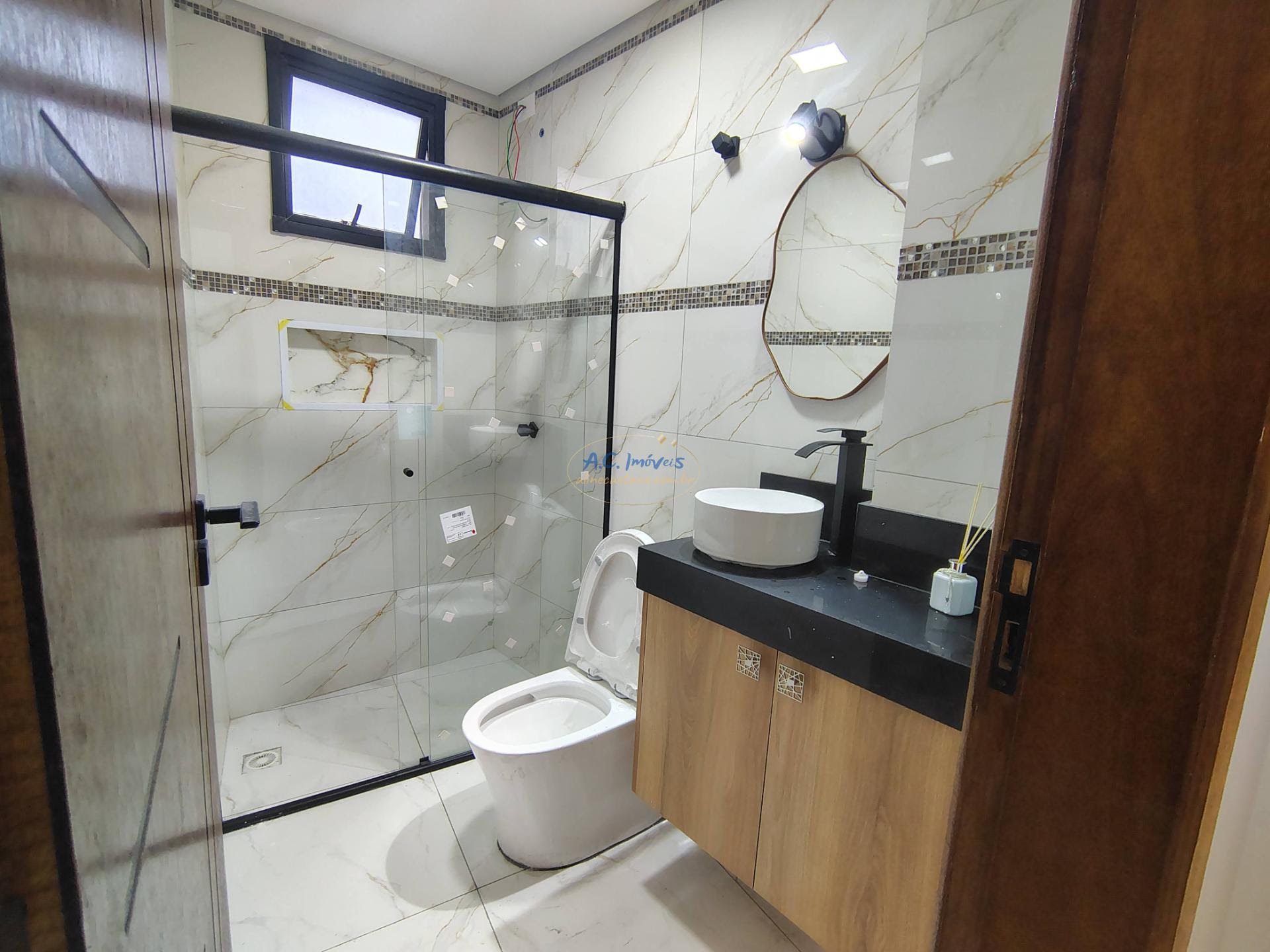 Casa à venda com 3 quartos, 2 suítes, 2 vagas e 157m² no Vila Caiçara, Praia Grande (SP) — foto 8 de 30