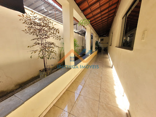 Casa à venda em Veneza, Ipatinga | 4 dorms, 389m²