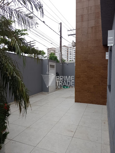 Sobrado 4 Dormitórios, Piscina e 5 vagas  -  Santos/SP