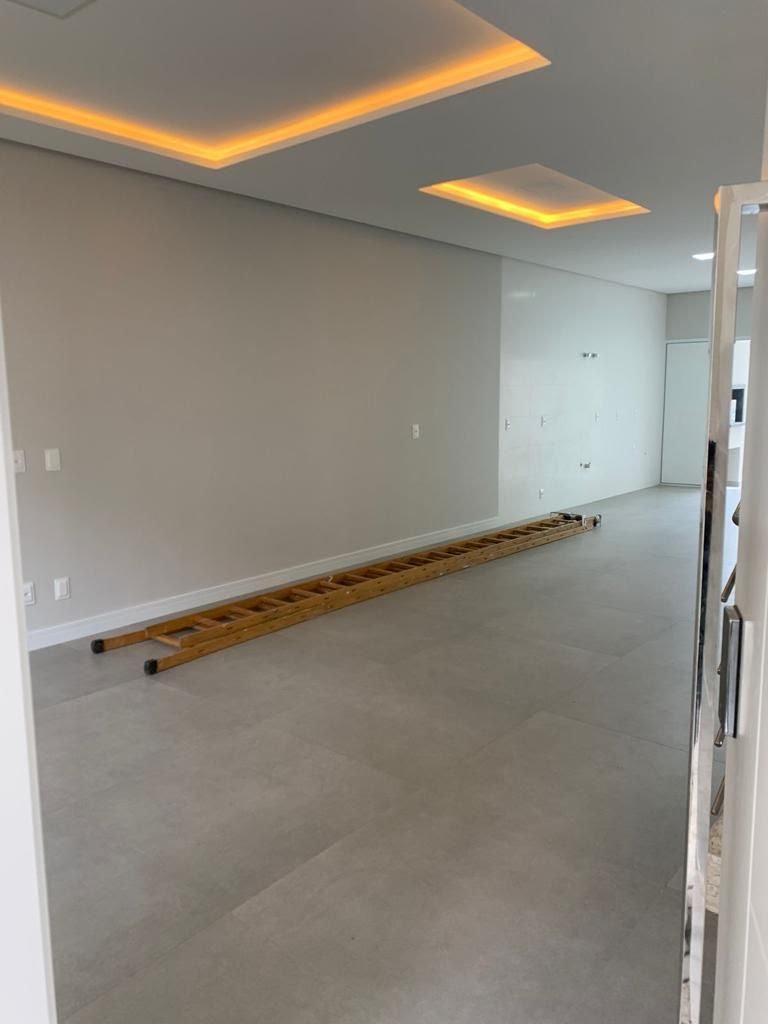 Casa à venda com 3 quartos, 3 suítes, 2 vagas e 150m² no Itoupava Seca, Blumenau (SC) — foto 4 de 20