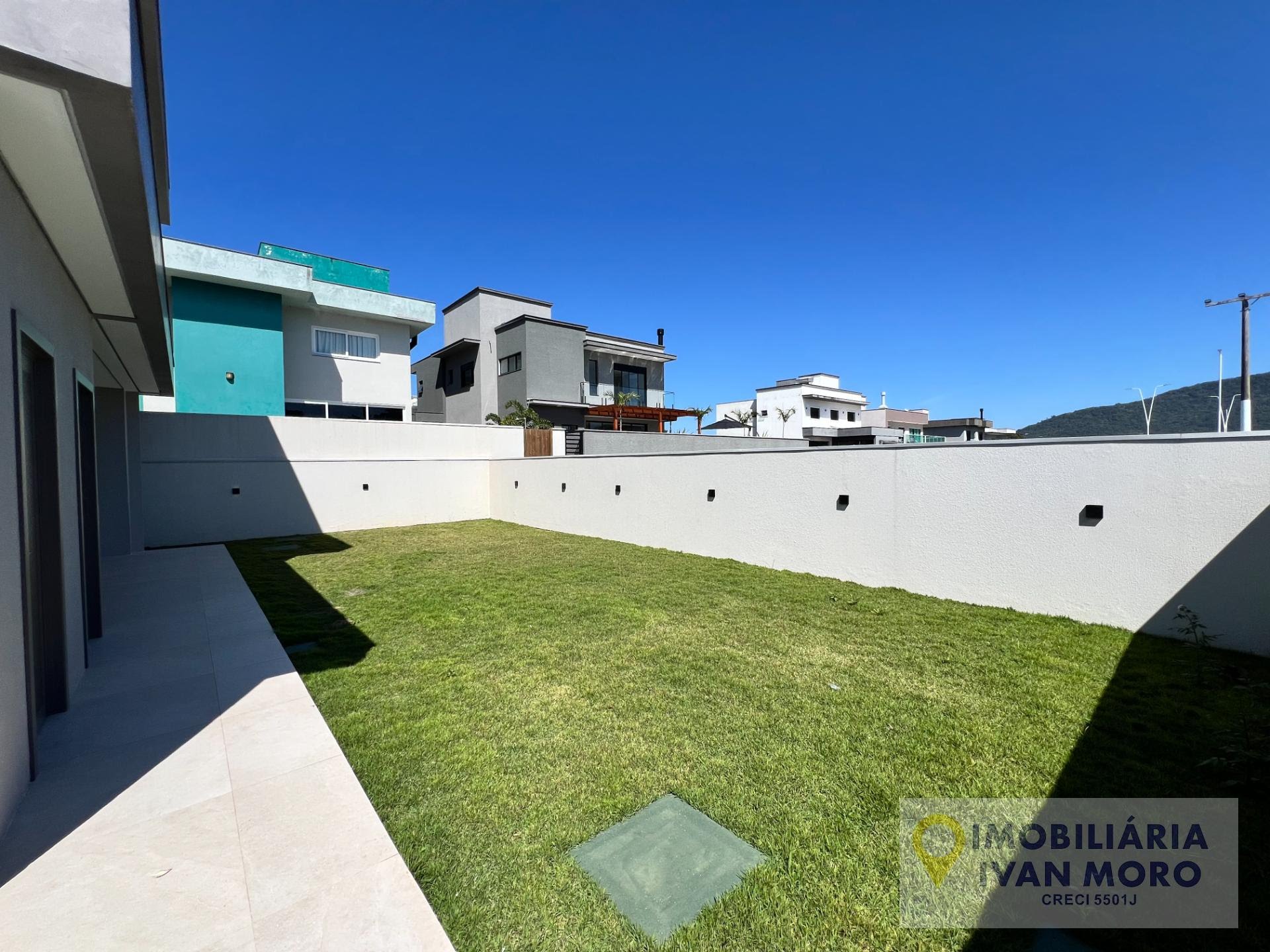Casa à venda com 4 quartos, 4 suítes, 4 vagas e 261m² no São João do Rio Vermelho, Florianópolis (SC) — foto 4 de 30