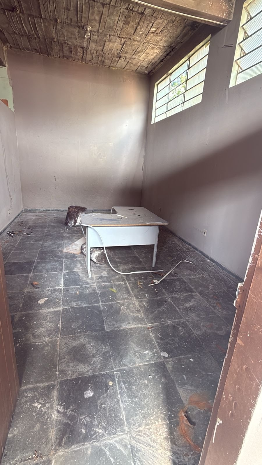 Comercial para alugar com 2 banheiros e 380m² no Centro, Santa Luzia (MG) — foto 8 de 10