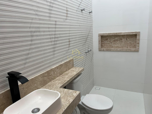 Casa em Condomínio no Jardim Eucaliptos em Sorocaba, 102m²,  03 dormitórios, 01 suíte , 01 vagas de garagem.