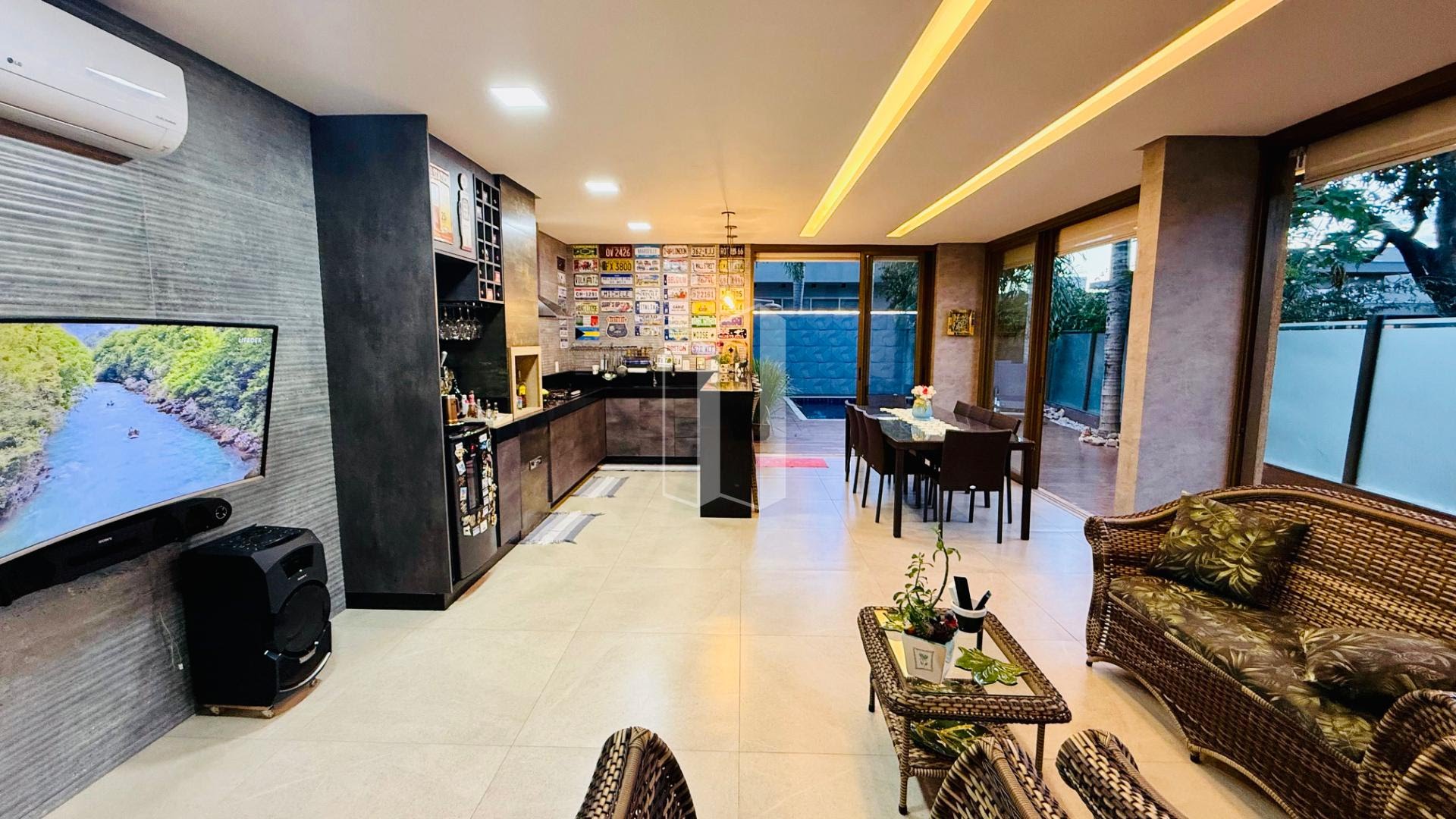 Casa à venda com 3 quartos, 3 suítes, 3 vagas e 240m² no Residencial Goiânia Golfe Clube, Goiânia (GO) — foto 15 de 30