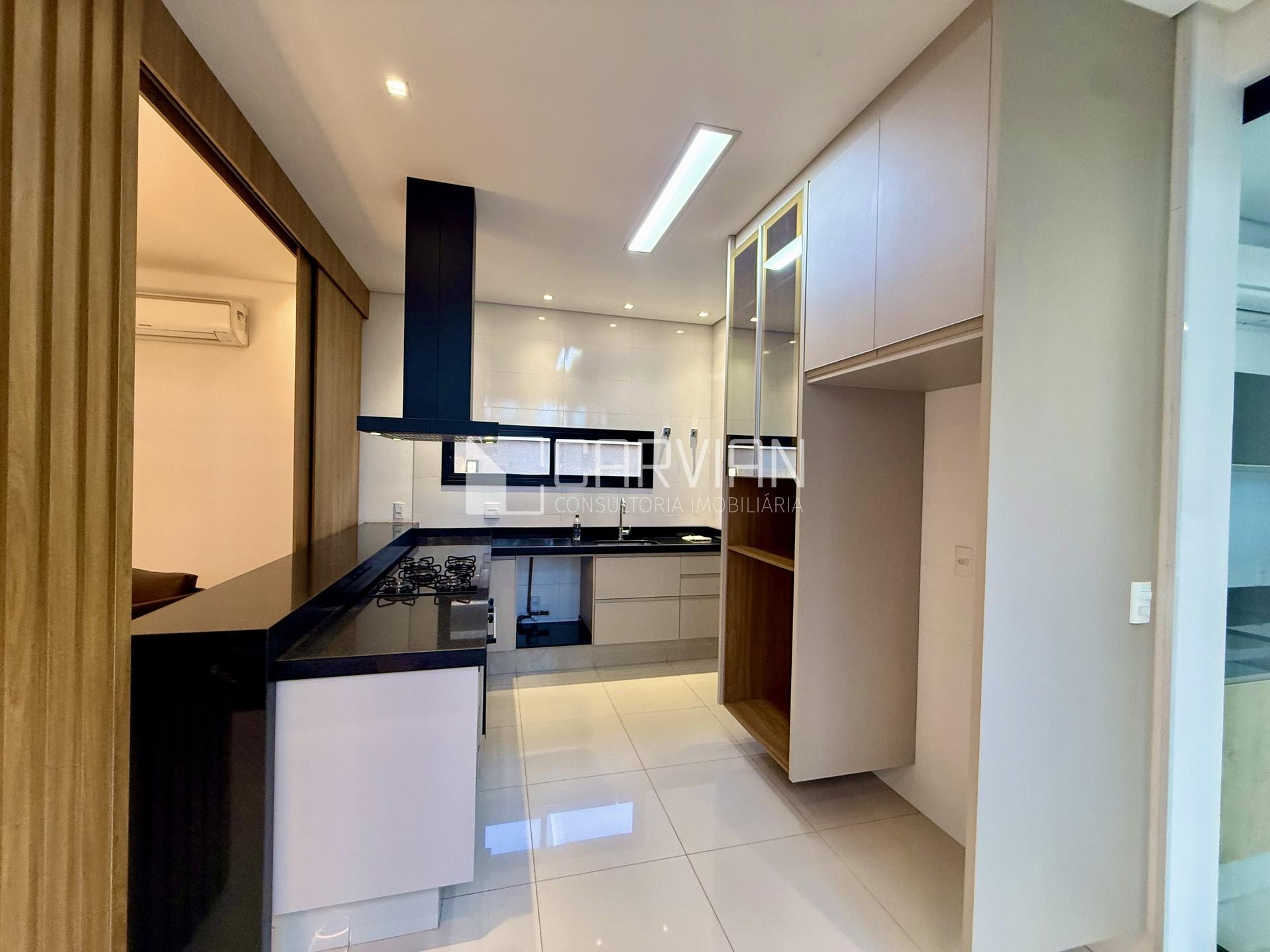 Casa à venda com 3 quartos, 3 suítes, 5 vagas e 267m² no Bonfim Paulista, Ribeirão Preto (SP) — foto 6 de 30