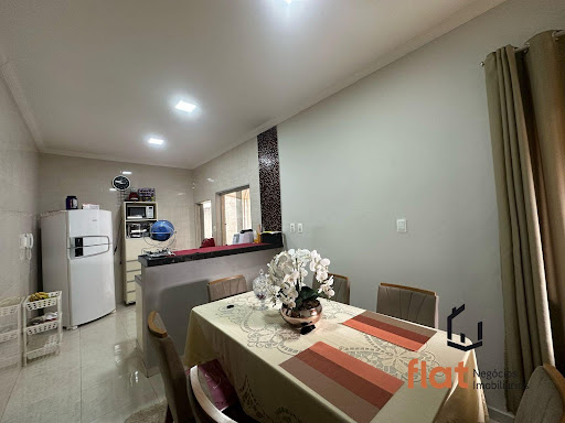 Casa à venda no bairro Eldorado, Pará de Minas, 2 quartos, suíte, 100m²