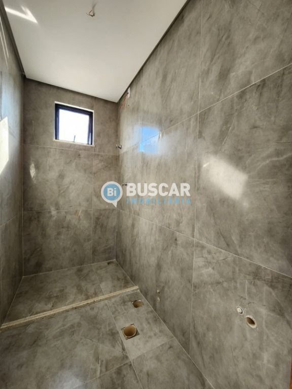 Casa à venda com 4 quartos, 4 suítes, 2 vagas e 206m² no Nova Esperança, Feira de Santana (BA) — foto 3 de 14