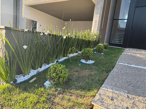 Casa de condomínio em Jardim Novo Horizonte - Sorocaba, SP- 218m2 - Sobrado 03 Suítes - Escritório - 05 Banheiros - 04 Vagas - Piscina com cascata