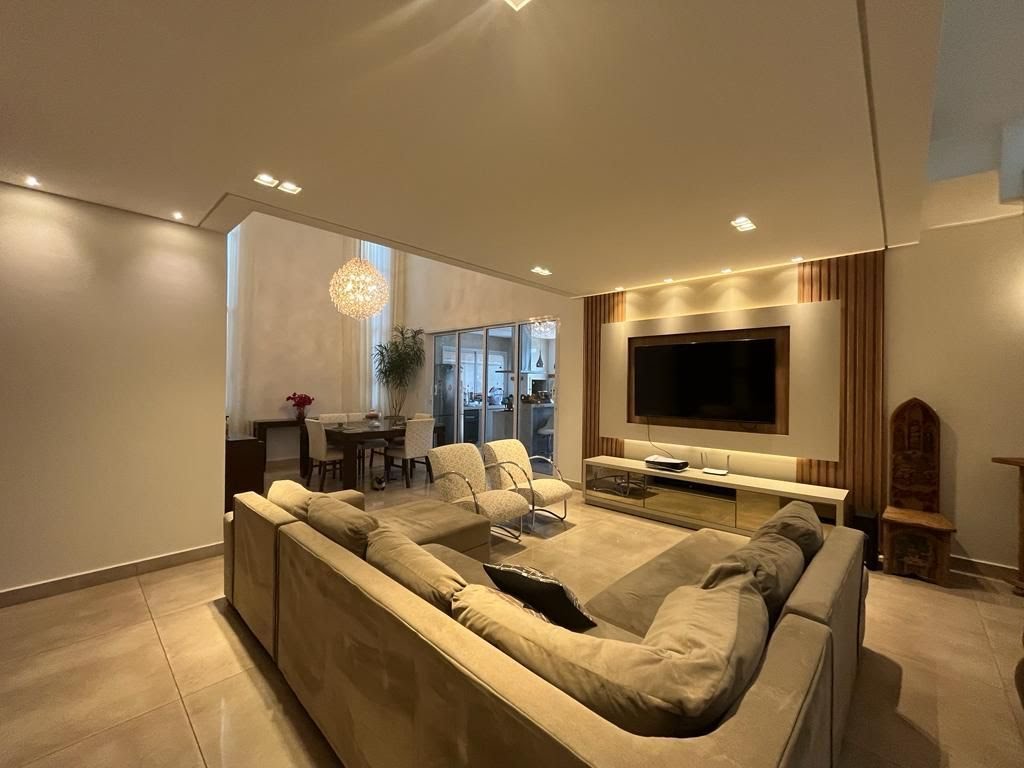 Casa à venda com 4 quartos, 4 suítes, 4 vagas e 266m² no Jardim Cybelli, Ribeirão Preto (SP) — foto 2 de 30