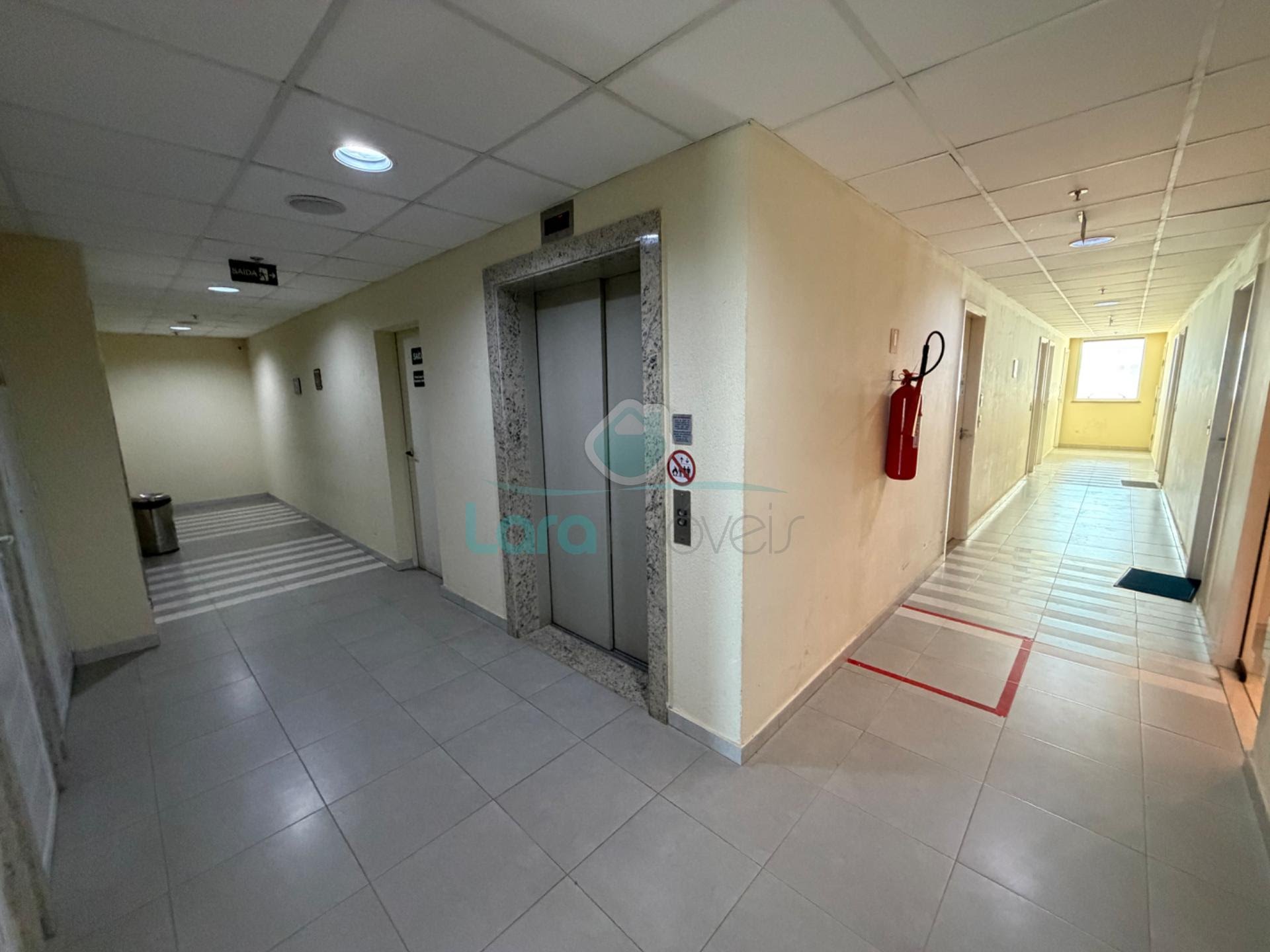 Comercial para alugar com 1 banheiro, 1 vaga e 27m² no Imbetiba, Macaé (RJ) — foto 9 de 16
