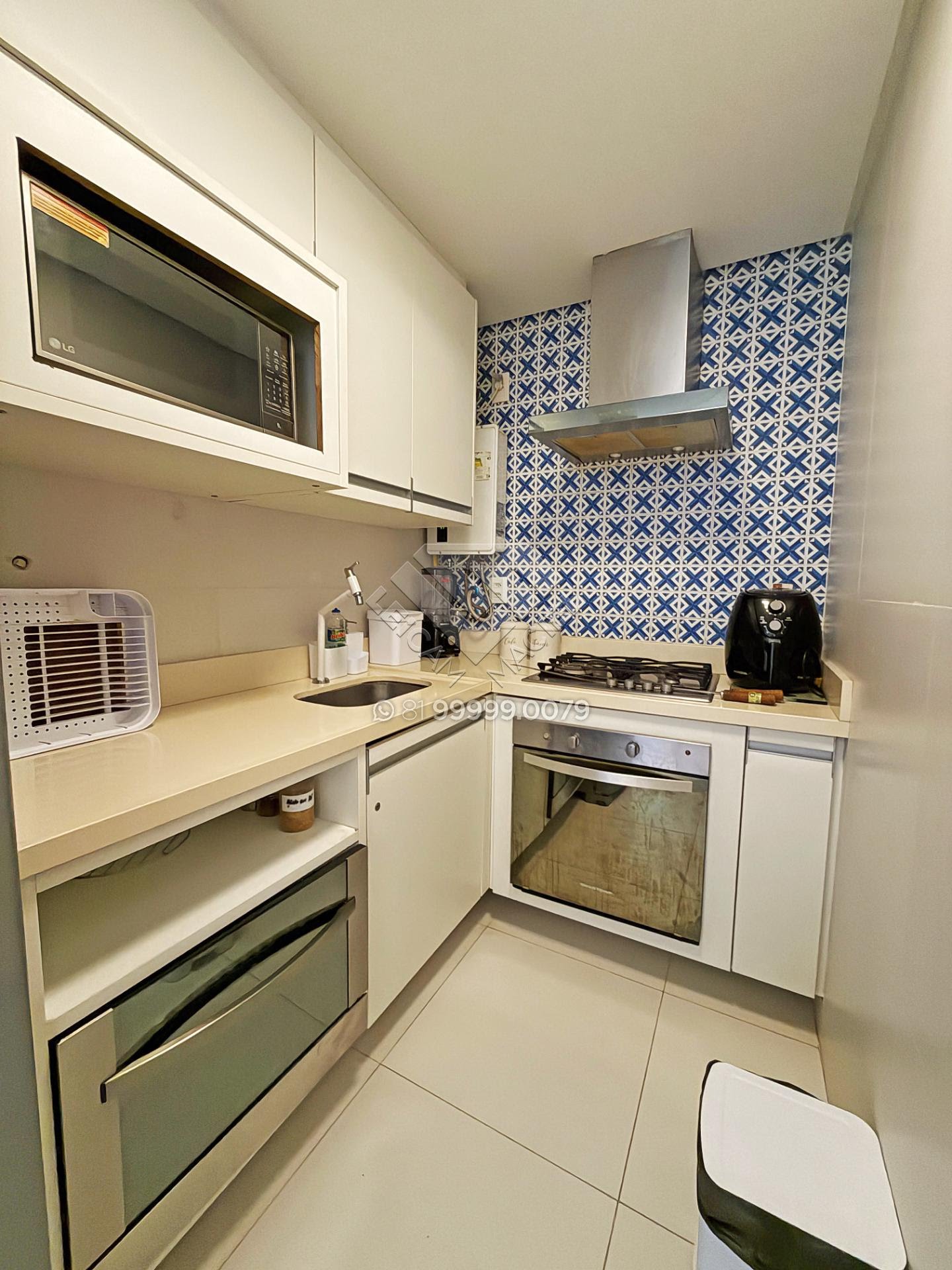 Compre flat térreo à venda em Muro Alto no Nui Supreme. 2 quartos, 1 suíte, Porteira fechada com lazer de resort. Agende visita com Leicam Maciel!
