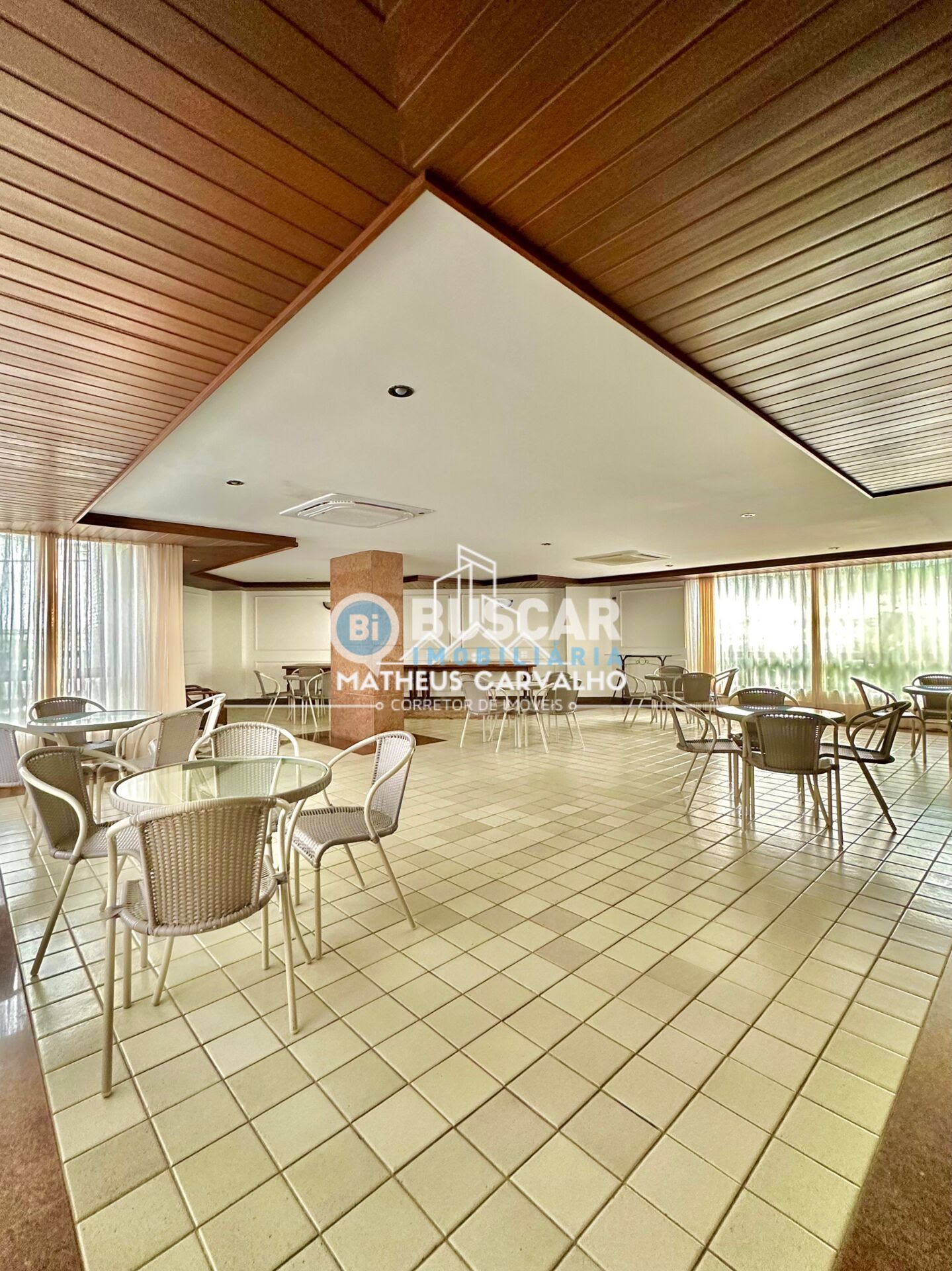 Apartamento à venda com 4 quartos, 2 suítes, 3 vagas e 240m² no Pituba, Salvador (BA) — foto 4 de 30