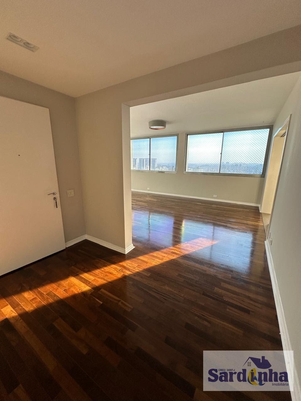 Apartamento à venda com 3 quartos, 1 suíte, 2 vagas e 149m² no Vila Suzana, São Paulo (SP) — foto 3 de 30