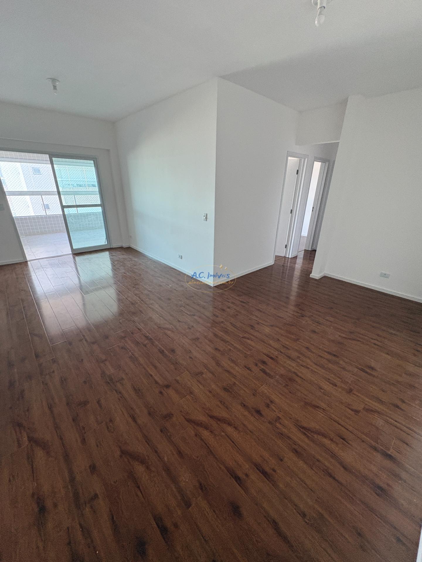 Apartamento à venda com 3 quartos, 1 suíte, 2 vagas e 112m² no Vilamar, Praia Grande (SP) — foto 2 de 30