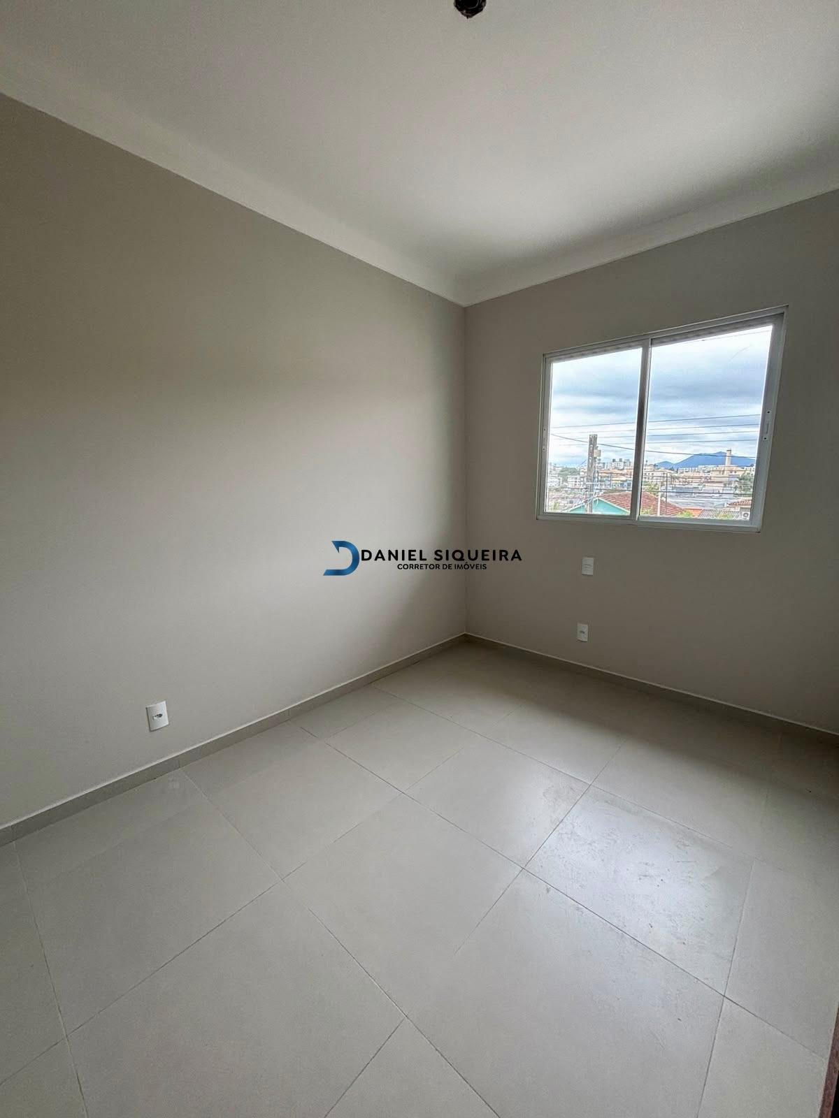 Casa à venda com 3 quartos, 1 suíte, 1 vaga e 80m² no Areias, São José (SC) — foto 8 de 12