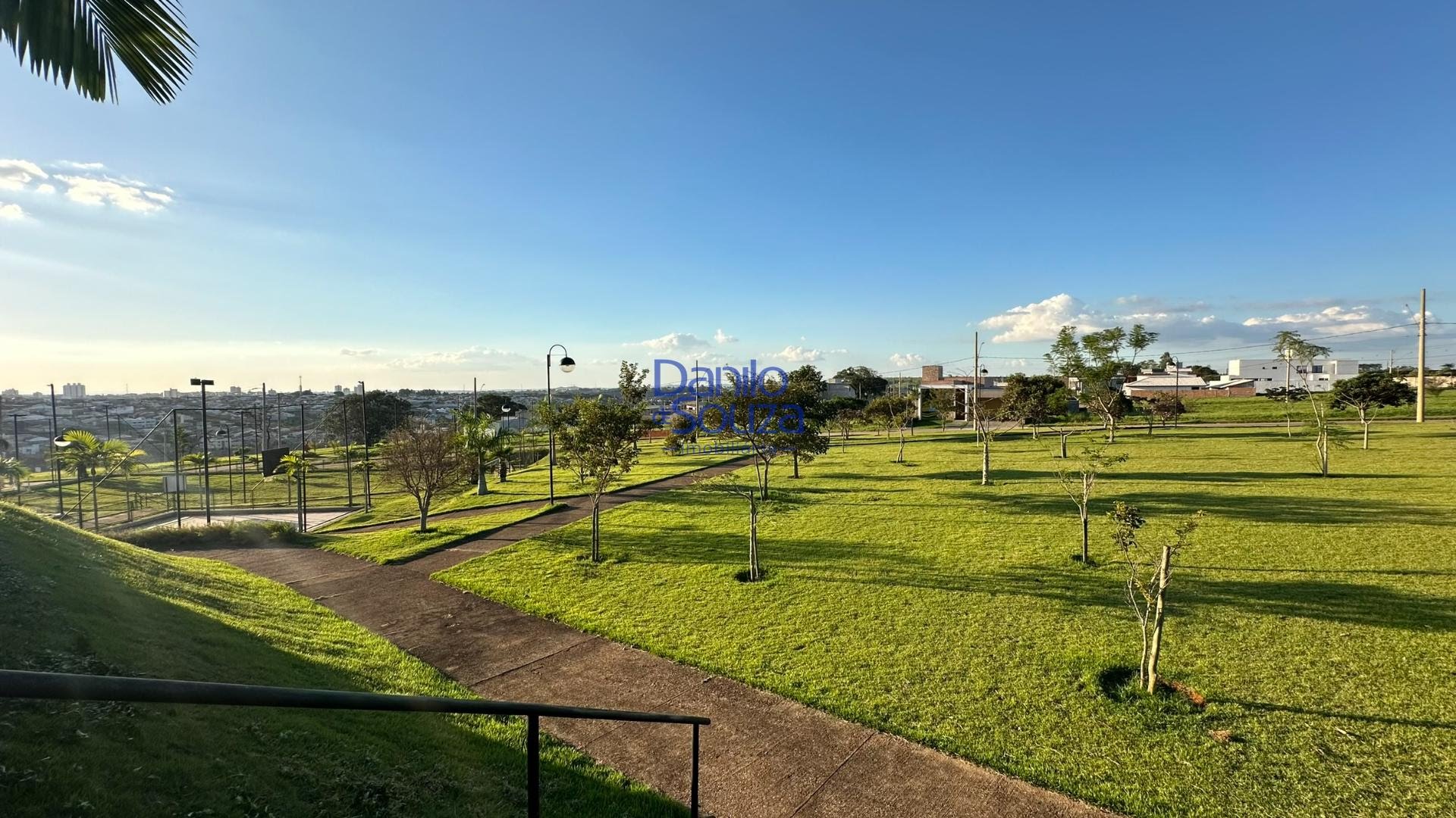 Terreno à venda com 427m² de terreno no Villa das Artes, Araxá (MG) — foto 3 de 8