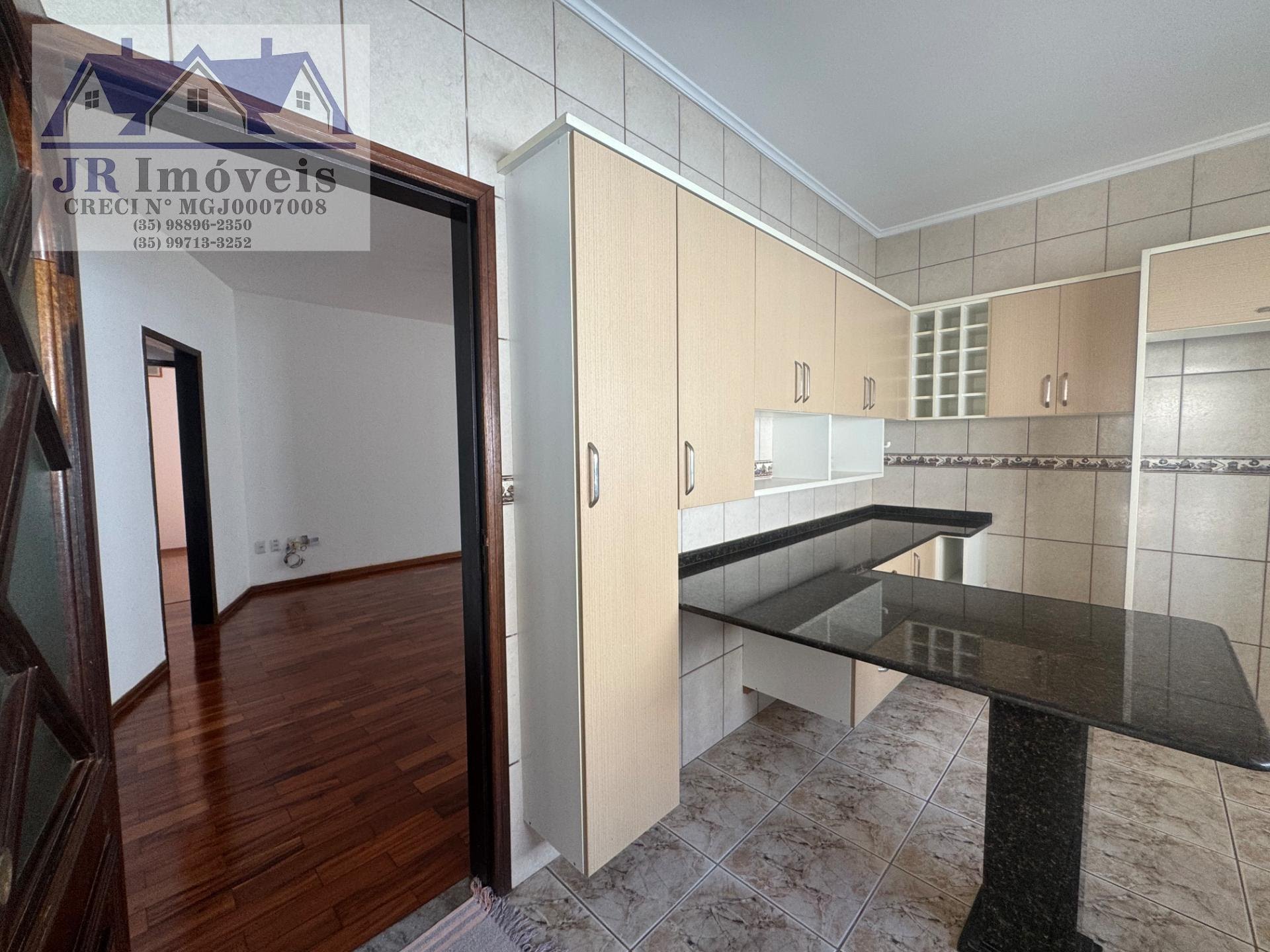 Casa à venda com 3 quartos, 1 suíte, 1 vaga e 360m² no Nossa Senhora da Agonia, Itajubá (MG) — foto 3 de 30