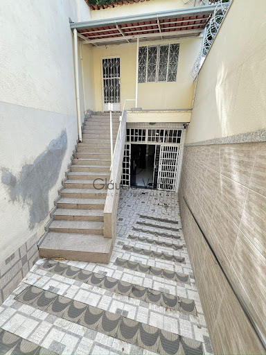 Casa à Venda em Lourdes, GV: 1 Dorm, 2 Suítes por R$700 mil