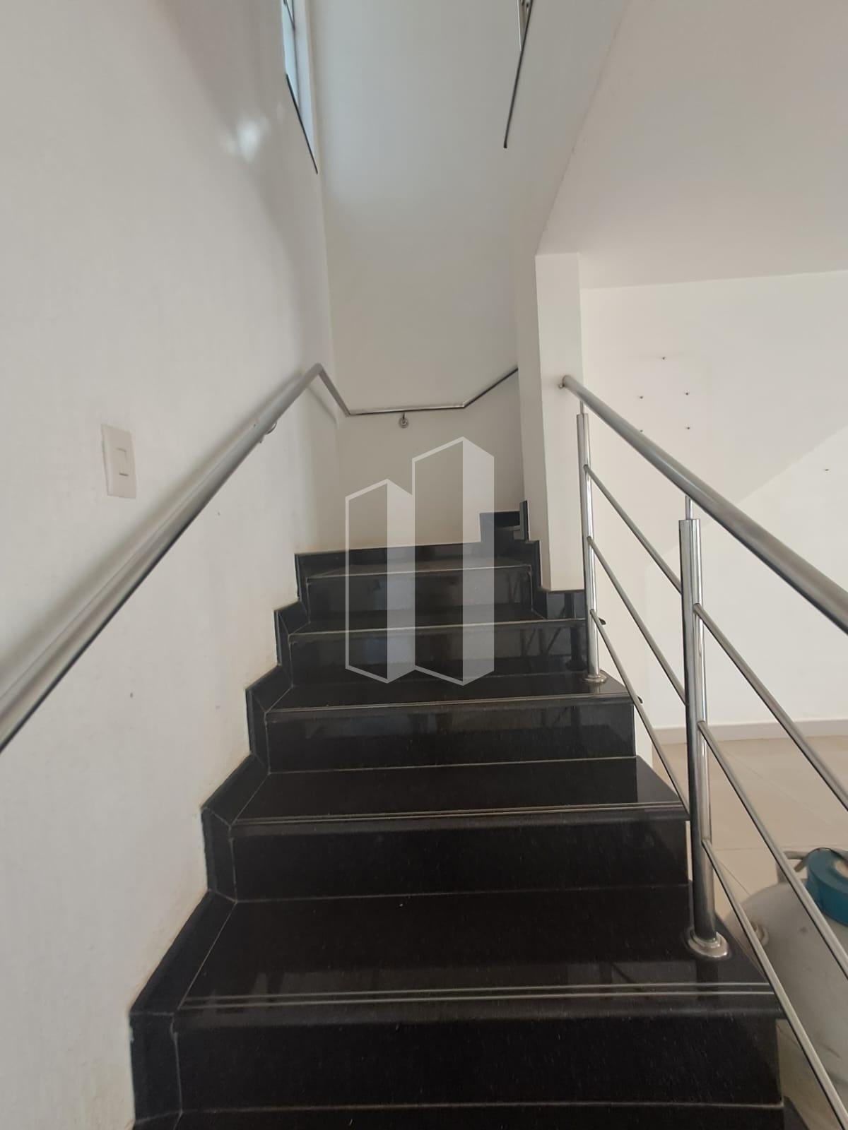 Casa à venda com 4 quartos, 3 suítes e 4 vagas no Residencial Granville, Goiânia (GO) — foto 18 de 30