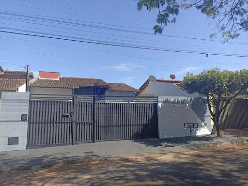 Casa 03 Dorm. em Residencial Canaã  -  Rio Verde