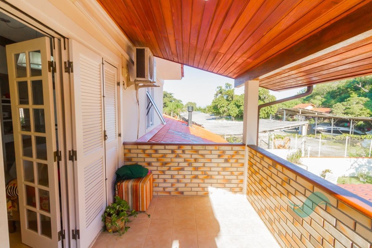 Casa à venda com 4 quartos, 1 suíte, 2 vagas e 630m² no Sambaqui, Florianópolis (SC) — foto 19 de 30
