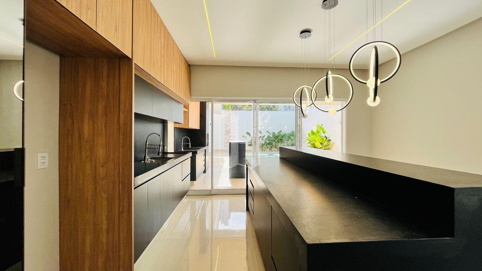 Casa à venda com 4 quartos, 4 suítes, 2 vagas e 236m² no Jardim Atlatico, Goiânia (GO) — foto 4 de 23