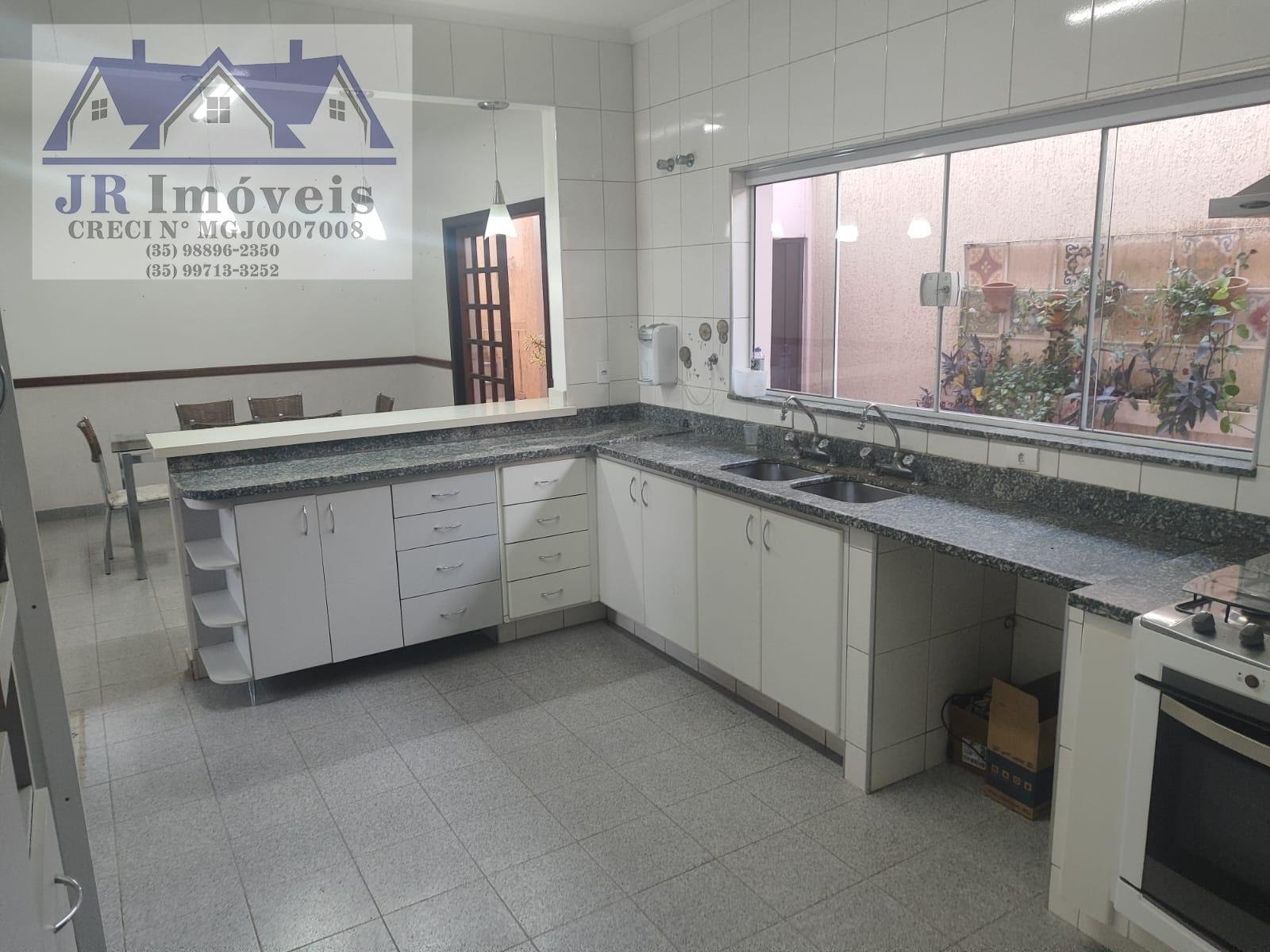 Casa à venda com 3 quartos, 3 suítes e 700m² no Pinheirinho, Itajubá (MG) — foto 14 de 30