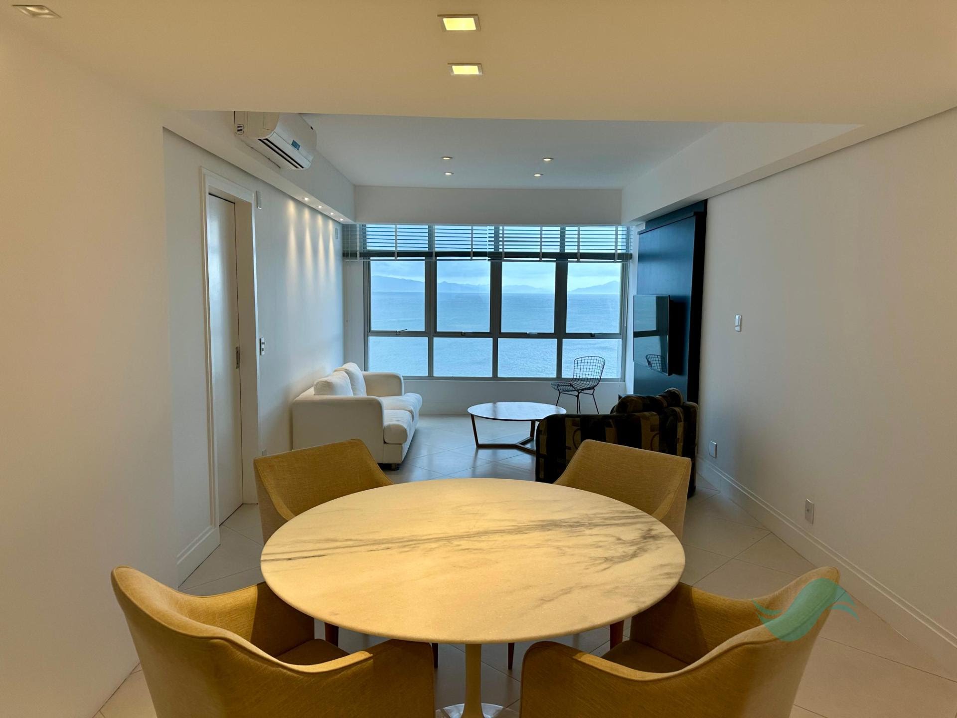 Apartamento à venda com 3 quartos, 1 suíte, 1 vaga e 104m² no Centro, Florianópolis (SC) — foto 7 de 18