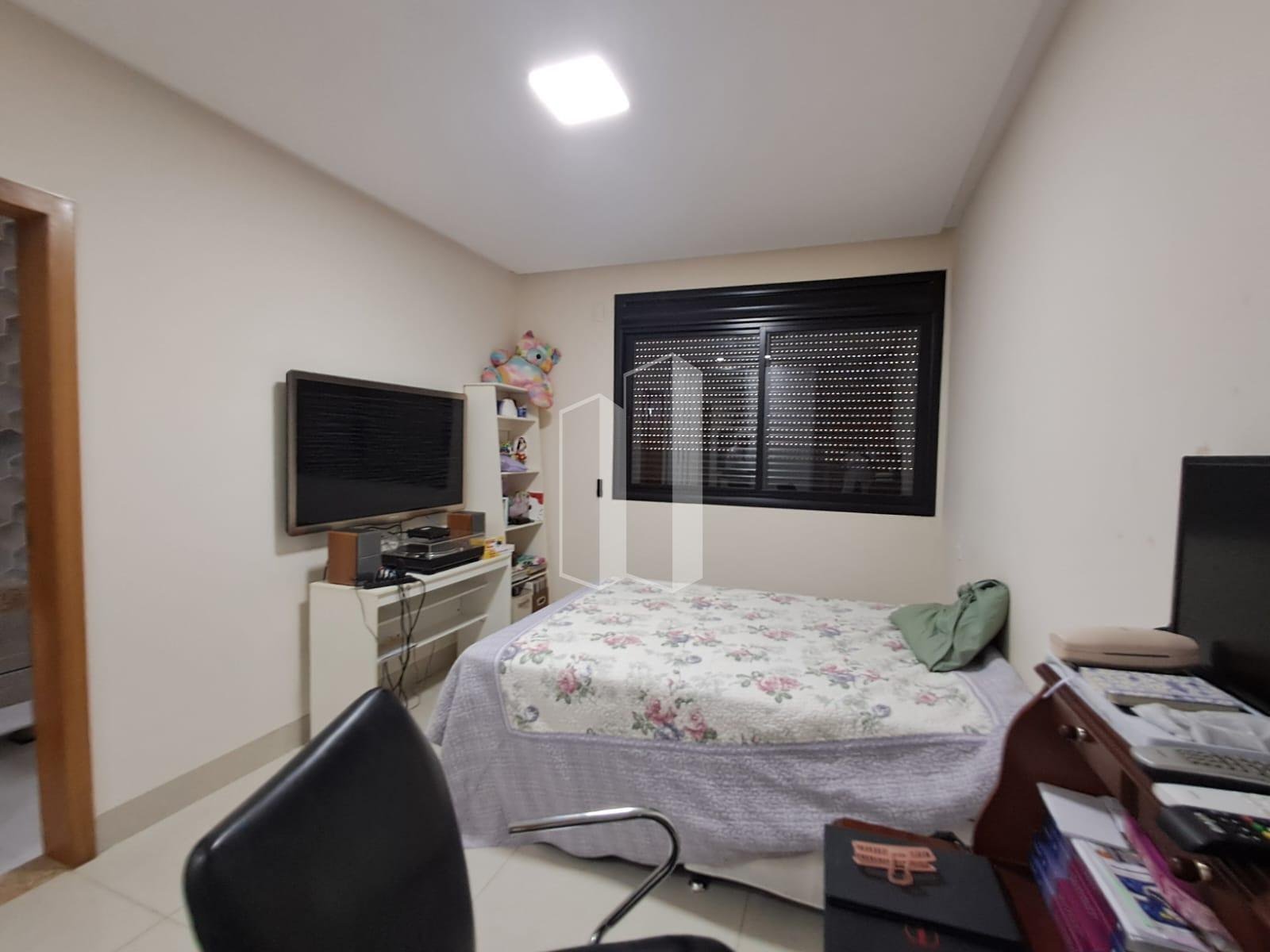 Casa à venda com 4 quartos, 4 suítes, 4 vagas e 326m² no Cidade Vera Cruz - Jardins Mônaco, Aparecida de Goiânia (GO) — foto 14 de 25