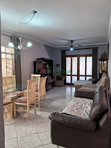 Casa Térrea à Venda em Paulicéia, SBC – 3 Dorms, 160m², R$590mil