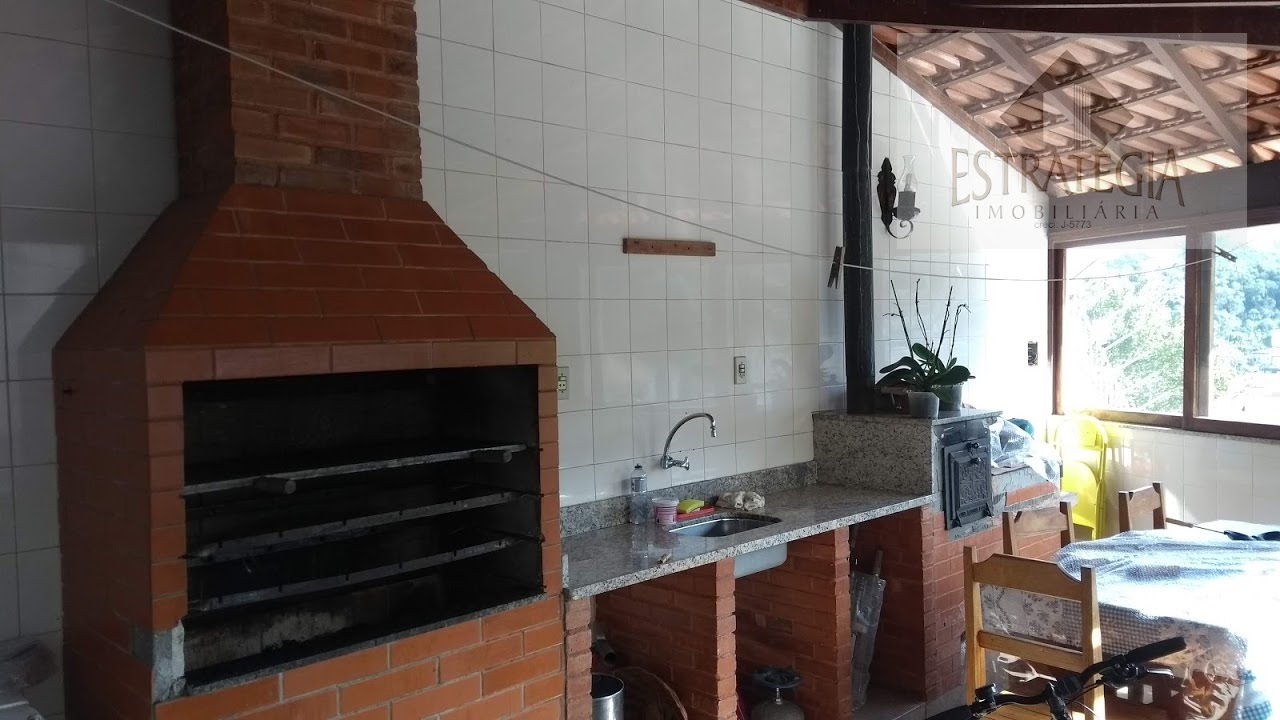 Casa à venda com 3 quartos, 1 banheiro, 4 vagas e 186m² no Centro, Petrópolis (RJ) — foto 7 de 9